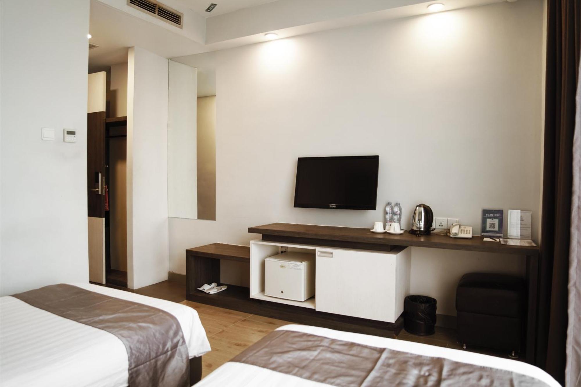 Dreamtel Jakarta Exterior foto